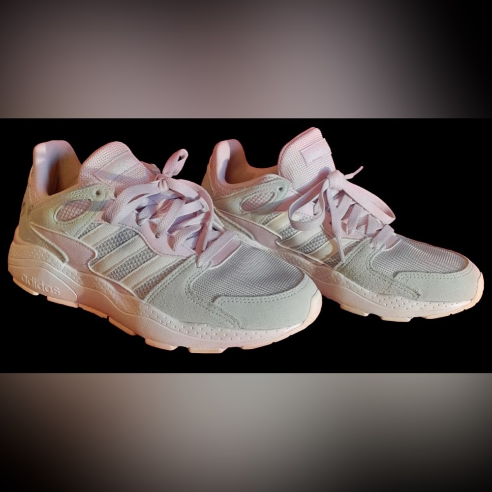 Like-New Adidas Women’s Sneakers